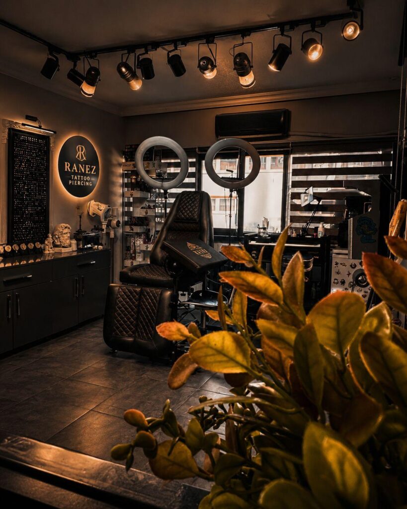 Ranez Tattoo Piercing Ankara Kızılay dövme ve piercing stüdyosu iç mekânı
